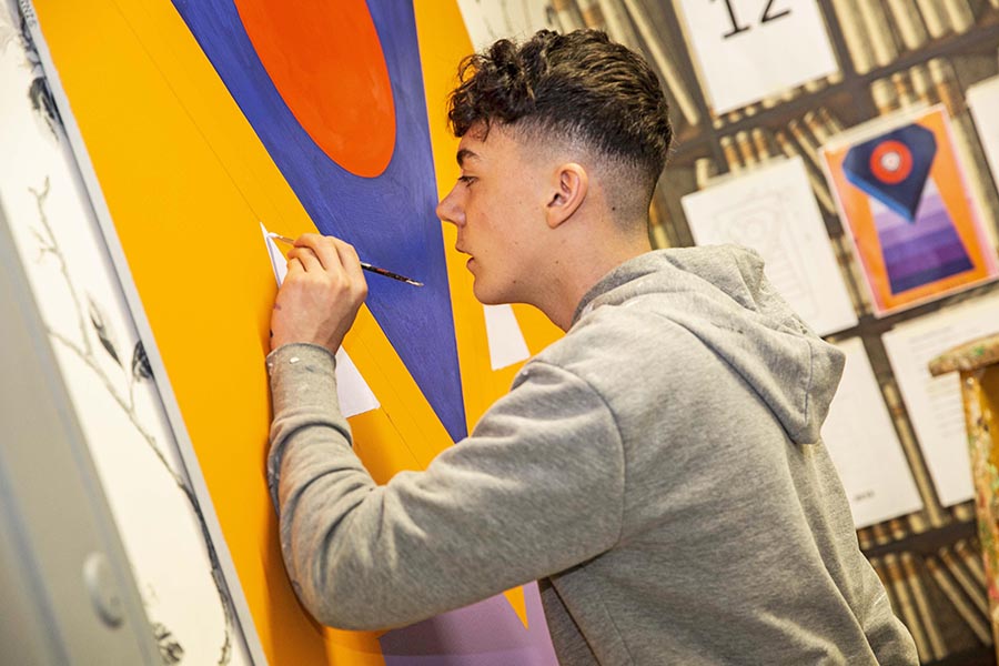 Apprentices urged to enter skills competition - Painting and ...